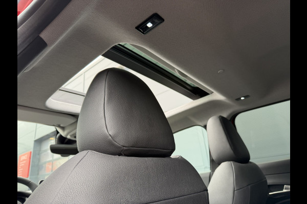 Jeep Avenger 100pk Summit (Elektrisch Schuifdak - JBL - Keyless Entry - Elektrische klep - Leder incl stoelverwarming - LED - Camera - Adapti