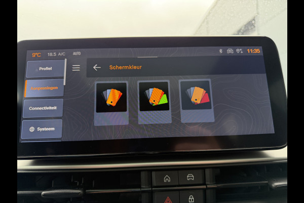 Jeep Avenger 100pk Summit (Elektrisch Schuifdak - JBL - Keyless Entry - Elektrische klep - Leder incl stoelverwarming - LED - Camera - Adapti