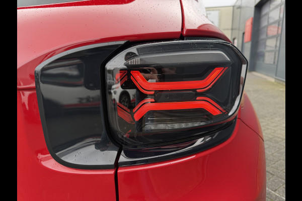 Jeep Avenger 100pk Summit (Elektrisch Schuifdak - JBL - Keyless Entry - Elektrische klep - Leder incl stoelverwarming - LED - Camera - Adapti