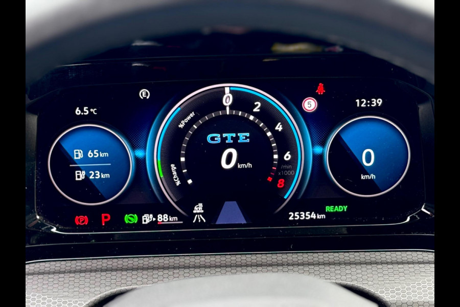 Volkswagen Golf 1.4 eHybrid GTE Pano/Blindspot/Matrix