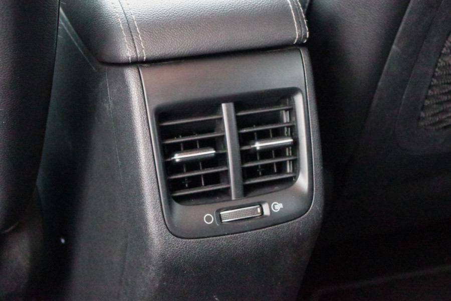 Kia Niro 1.6 GDi 142 PK Hybrid DynamicLine HEV Automaat, Trekhaak, Camera, LED