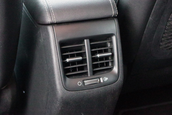 Kia Niro 1.6 GDi 142 PK Hybrid DynamicLine HEV Automaat, Trekhaak, Camera, LED