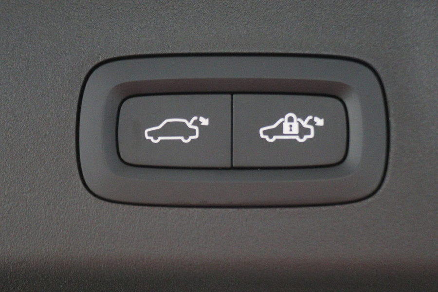 Lynk & Co 01 1.5 360° Camera, Panoramadak, ACC, Apple Carplay, DAB, PDC, 20''