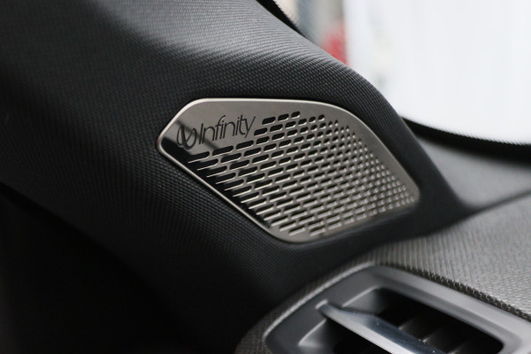 Lynk & Co 01 1.5 360° Camera, Panoramadak, ACC, Apple Carplay, DAB, PDC, 20''