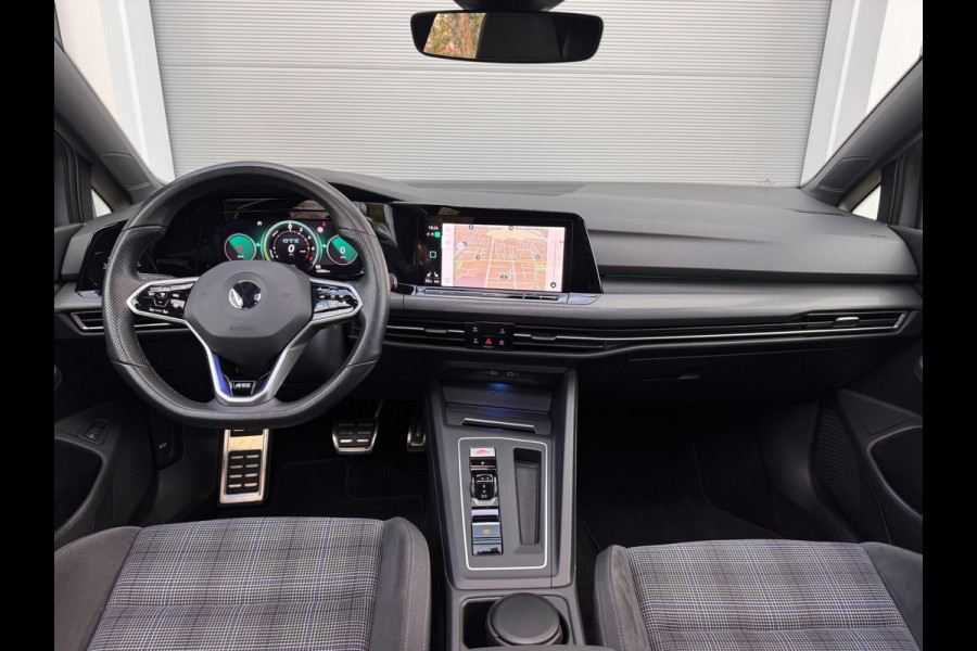 Volkswagen Golf 1.4 eHybrid GTE Pano/Matrix/HuD