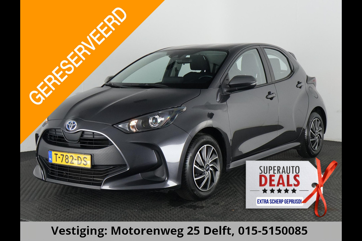 Toyota Yaris 1.5 HYBRIDE GREYLINE NAVIGATIE GARANTIE TOT 2033 ! CAMERA.CRUISE. CLIMA.ALS NIEUW !
