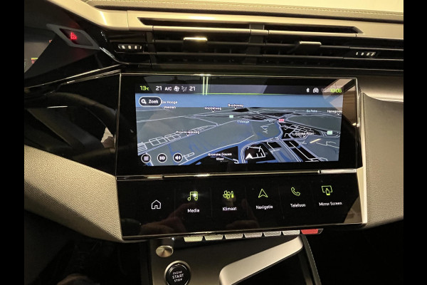 Peugeot 408 1.2 Hybrid 145 e-DCS6 GT Bekleding Alcantara/kunstleder, Panoramisch schuifdak, 360 Vision & Drive Assist Plus Pack, navigatie.