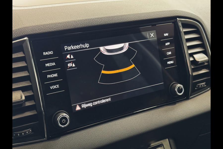 Škoda Karoq ✅3.719KM✅ 1.5 TSI 150 PK CARPLAY NAVI VIR.COCKPIT STOEL/STUUR VERW. ADAP.CRUISE ✅ Top Auto's 30 jaar VAG Specialist / Zowel PHEV / HEV / HYBRID als Type's Business / Edition / Sportline / Ultimate etc✅