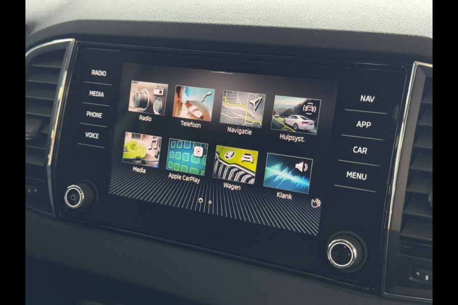 Škoda Karoq ✅3.719KM✅ 1.5 TSI 150 PK CARPLAY NAVI VIR.COCKPIT STOEL/STUUR VERW. ADAP.CRUISE ✅ Top Auto's 30 jaar VAG Specialist / Zowel PHEV / HEV / HYBRID als Type's Business / Edition / Sportline / Ultimate etc✅