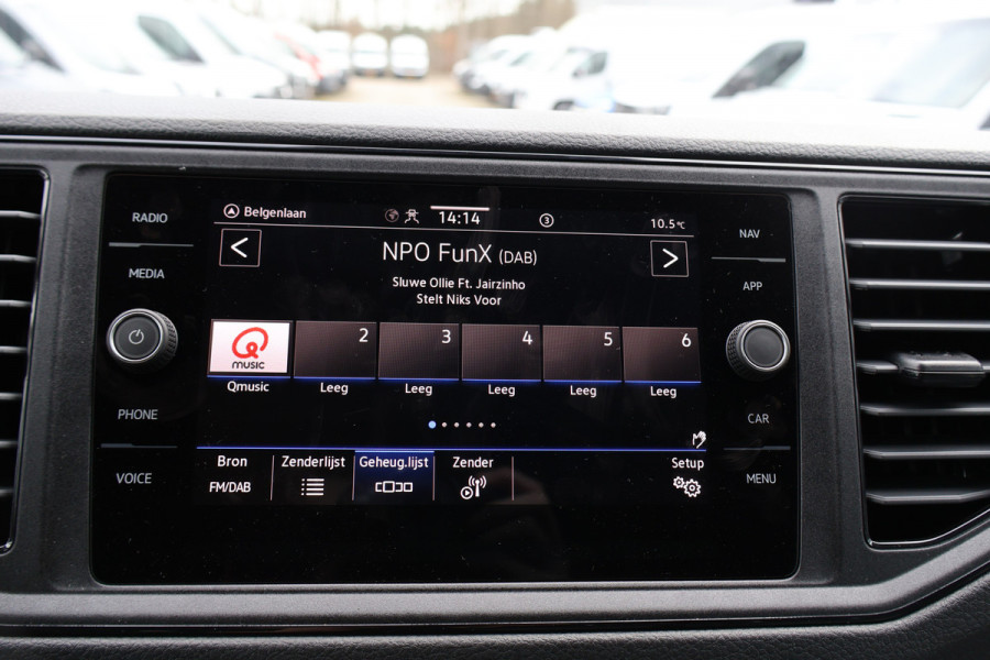 Volkswagen Crafter 2.0 TDI 177pk L3 H2 Automaat Airco Navigatie Camera Trekhaak