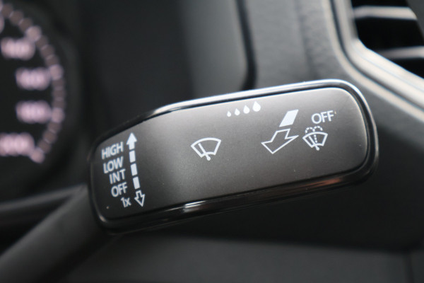 Volkswagen Crafter 2.0 TDI 177pk L3 H2 Automaat Airco Navigatie Camera Trekhaak