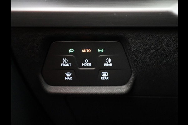 Seat Leon 1.5 TSI e-Hybrid FR Business | Black Pack | Glazen schuif-kanteldak | Safe & Driving Pack | Technology Pack | C2K - Velgen 'Black Pack', 18 inch