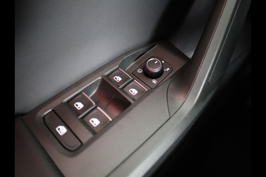 Seat Leon 1.5 TSI e-Hybrid FR Business | Black Pack | Glazen schuif-kanteldak | Safe & Driving Pack | Technology Pack | C2K - Velgen 'Black Pack', 18 inch