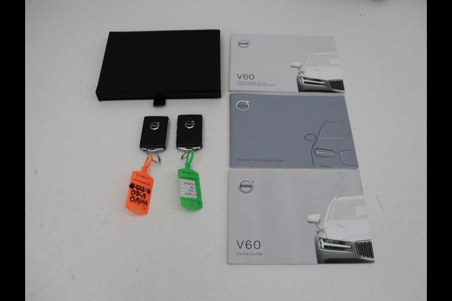 Volvo V60 2.0 T5 Inscription | Head-Up | 360 Camera | Leder | Stoelverwarming | Adaptive cruise | Carplay | Memory | Navigatie | Full LED | Achterbankverwarming