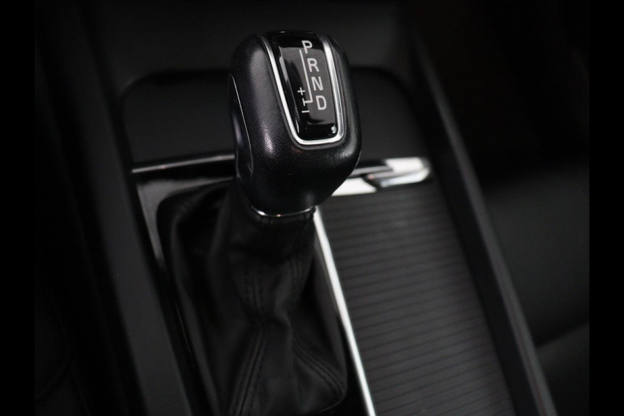 Volvo V60 2.0 T5 Inscription | Head-Up | 360 Camera | Leder | Stoelverwarming | Adaptive cruise | Carplay | Memory | Navigatie | Full LED | Achterbankverwarming