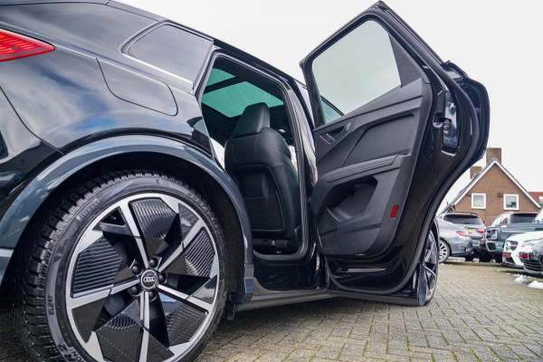 Audi Q4 e-tron 50 quattro Launch edition Advanced Plus 77 kWh | Panorama | BTW | Competition | RS zetels | Memory | HuD | 360 cam