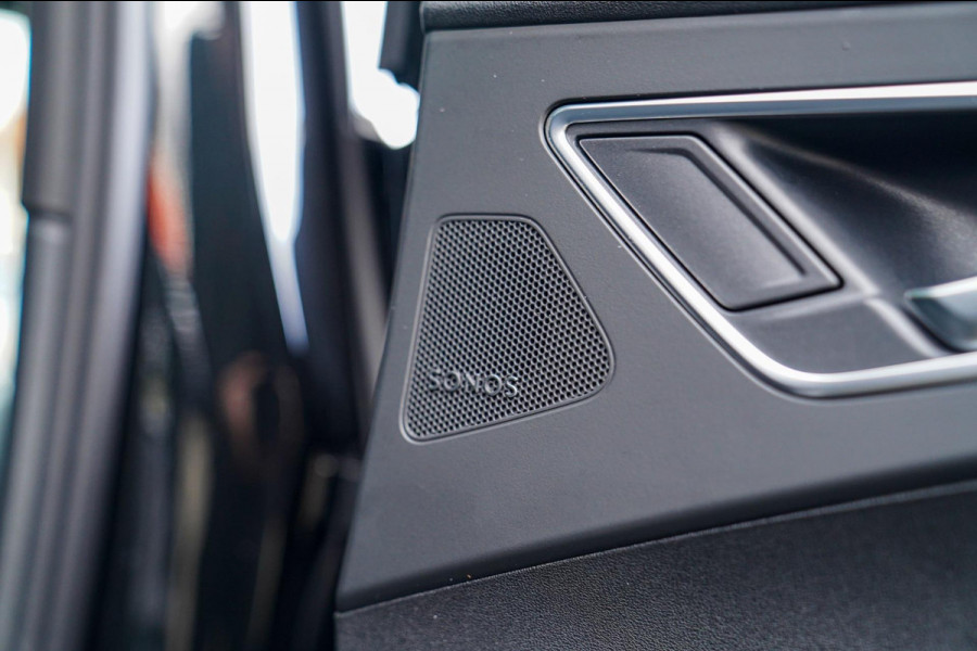 Audi Q4 e-tron 50 quattro Launch edition Advanced Plus 77 kWh | Panorama | BTW | Competition | RS zetels | Memory | HuD | 360 cam