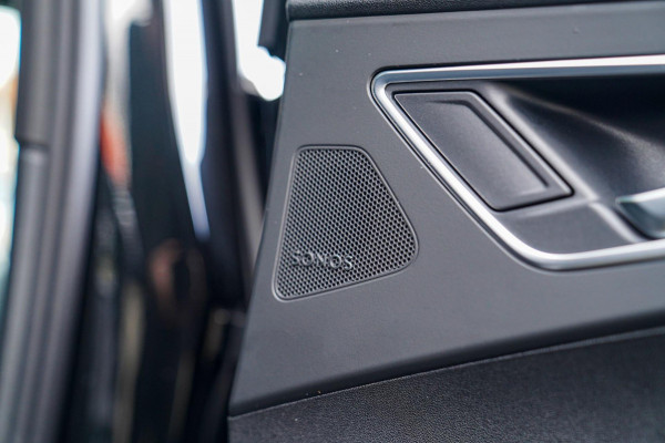 Audi Q4 e-tron 50 quattro Launch edition Advanced Plus 77 kWh | Panorama | BTW | Competition | RS zetels | Memory | HuD | 360 cam