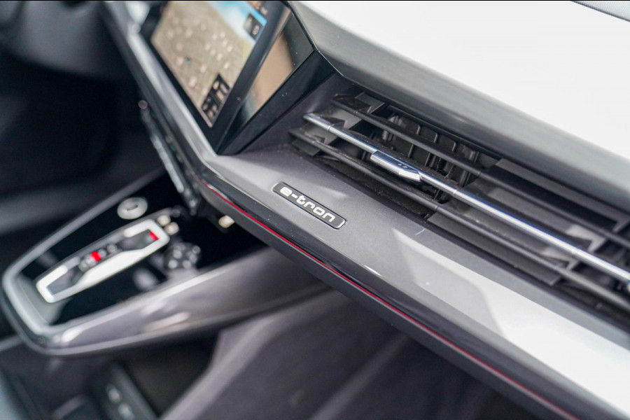 Audi Q4 e-tron 50 quattro Launch edition Advanced Plus 77 kWh | Panorama | BTW | Competition | RS zetels | Memory | HuD | 360 cam