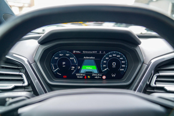 Audi Q4 e-tron 50 quattro Launch edition Advanced Plus 77 kWh | Panorama | BTW | Competition | RS zetels | Memory | HuD | 360 cam