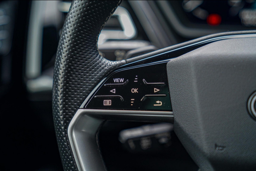 Audi Q4 e-tron 50 quattro Launch edition Advanced Plus 77 kWh | Panorama | BTW | Competition | RS zetels | Memory | HuD | 360 cam