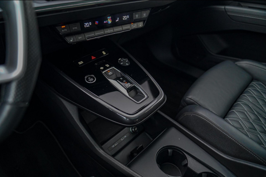 Audi Q4 e-tron 50 quattro Launch edition Advanced Plus 77 kWh | Panorama | BTW | Competition | RS zetels | Memory | HuD | 360 cam
