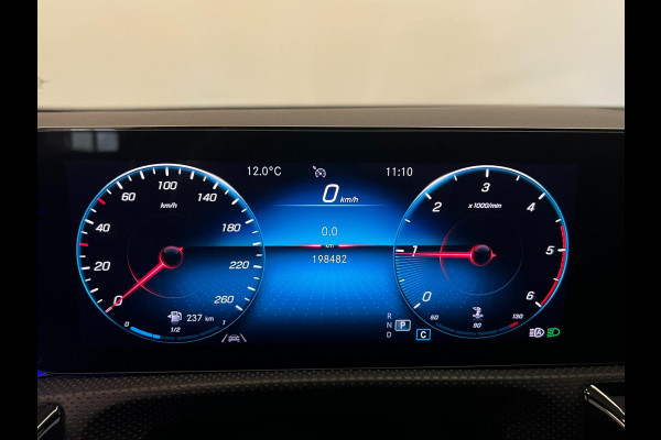 Mercedes-Benz CLA-Klasse Shooting Brake 180d Night Edition / Pano / Memory / NL-auto