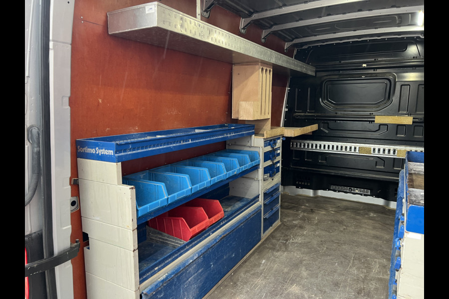 Volkswagen Crafter 35 2.0 TDI L3H3 Sortimo/Nieuwstaat!