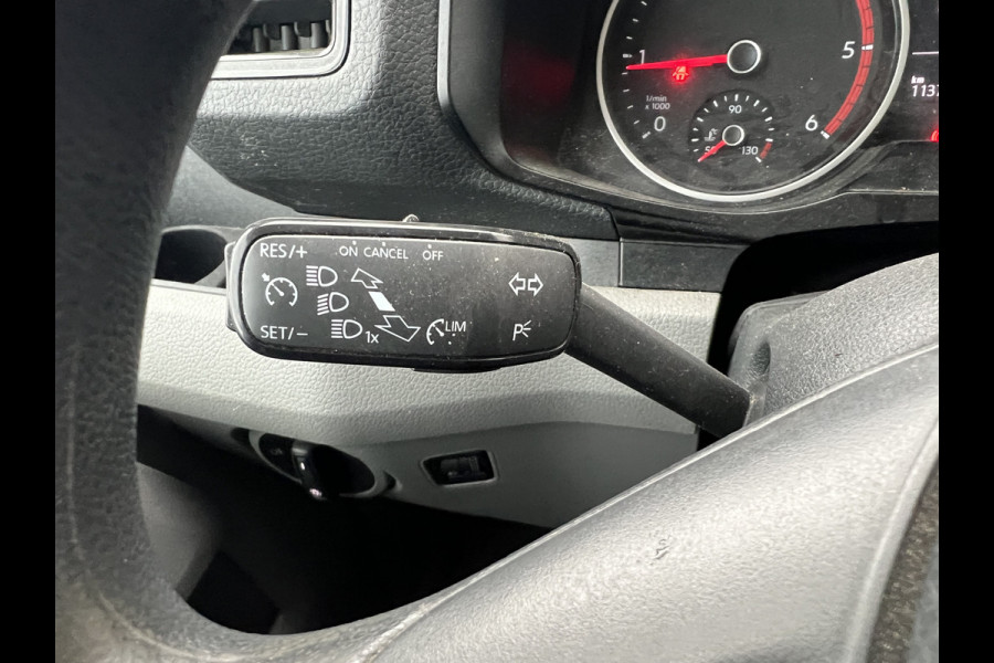 Volkswagen Crafter 35 2.0 TDI L3H3 Sortimo/Nieuwstaat!