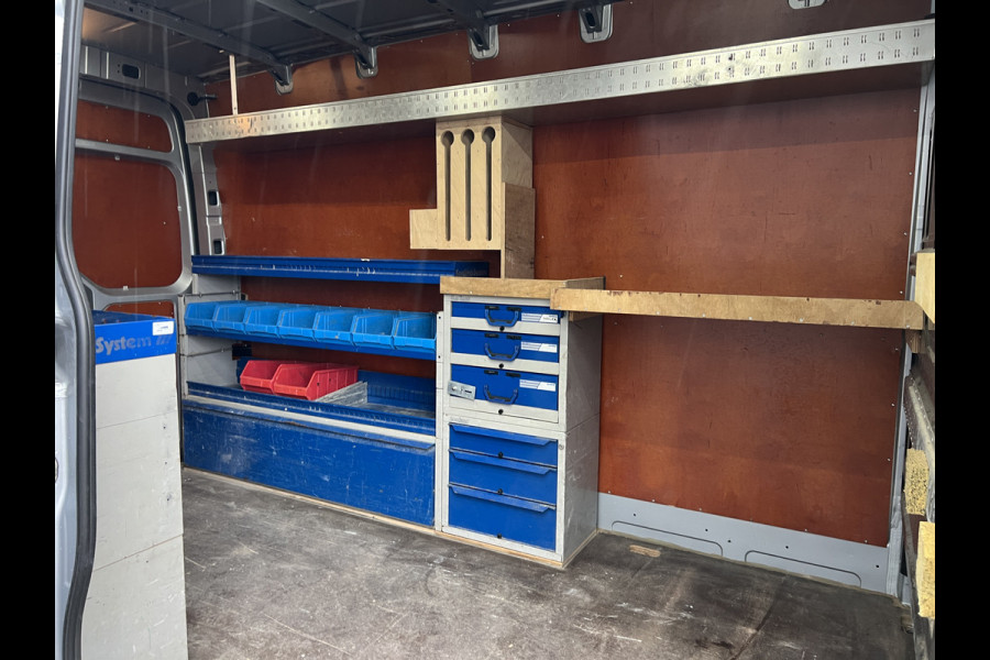 Volkswagen Crafter 35 2.0 TDI L3H3 Sortimo/Nieuwstaat!