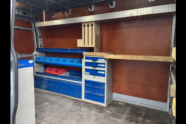 Volkswagen Crafter 35 2.0 TDI L3H3 Sortimo/Nieuwstaat!