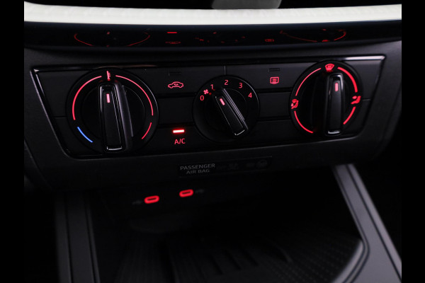 Seat Ibiza Style Business Connect 1.0 EcoTSI 95 pk | Oniric Grey Metallic | Velgen 'Design Machined' | Safe & Driving Pack M | Apple Carplay | Sensoren V+A | Achteruitrij camera