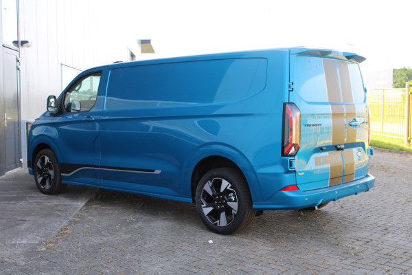Ford Transit Custom 320 2.5 PHEV L2H1 Sport 233pk | Inklapbare trekhaak | 19 inch lichtmetalen Sport velgen (mat zwart) | Verwarmbaar stuurwiel  | Navigatie systeem | B&O speakers