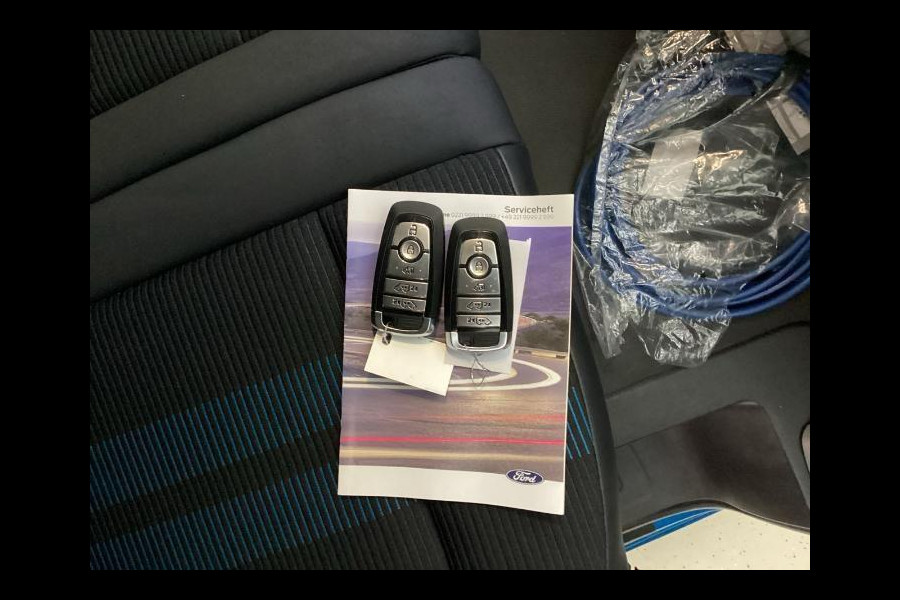 Ford Transit Custom 320 2.5 PHEV L1H1 Sport 233pk | Adaptieve cruise | BLIS | prijs incl. BPM en excl. BTW Dubbele Schuifdeuren elektrisch bedienbaar | Stoelverwarming | All Weather Banden | 360 Camera | Verlengde Fabrieksgarantie tot 10-2029