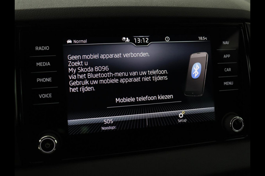 Škoda Karoq 1.5 TSI Sportline | Trekhaak | Stoelverwarming | Virtual Cockpit | Stuurverwarming | Carplay | Sportstoelen | Camera | Navigatie | Cruise control | Parkeerhulp