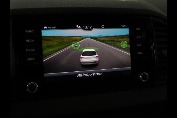 Škoda Karoq 1.5 TSI Sportline | Trekhaak | Stoelverwarming | Virtual Cockpit | Stuurverwarming | Carplay | Sportstoelen | Camera | Navigatie | Cruise control | Parkeerhulp