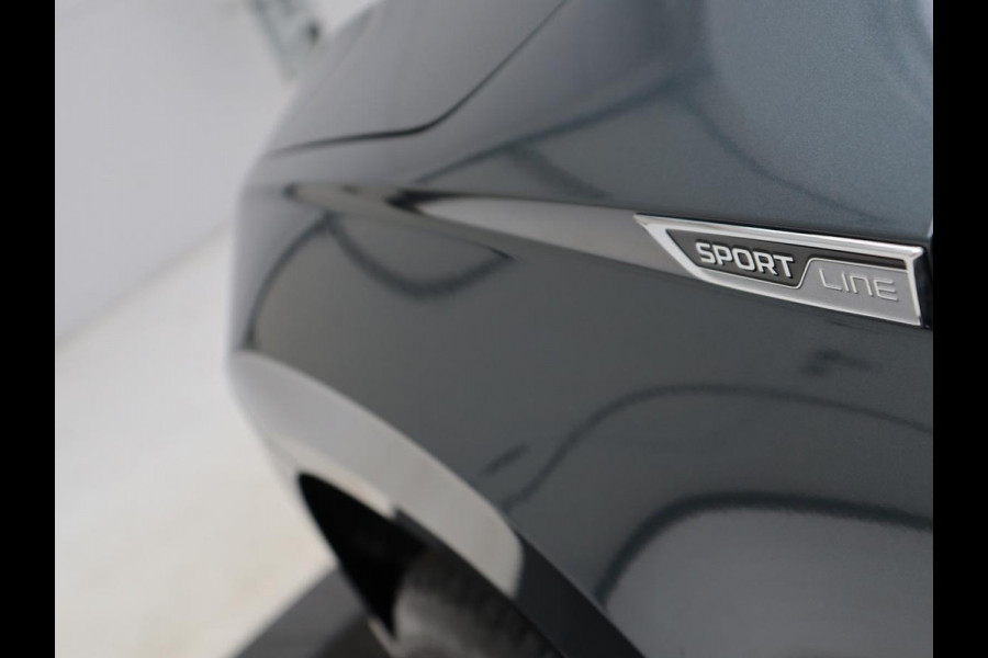 Škoda Karoq 1.5 TSI Sportline | Trekhaak | Stoelverwarming | Virtual Cockpit | Stuurverwarming | Carplay | Sportstoelen | Camera | Navigatie | Cruise control | Parkeerhulp