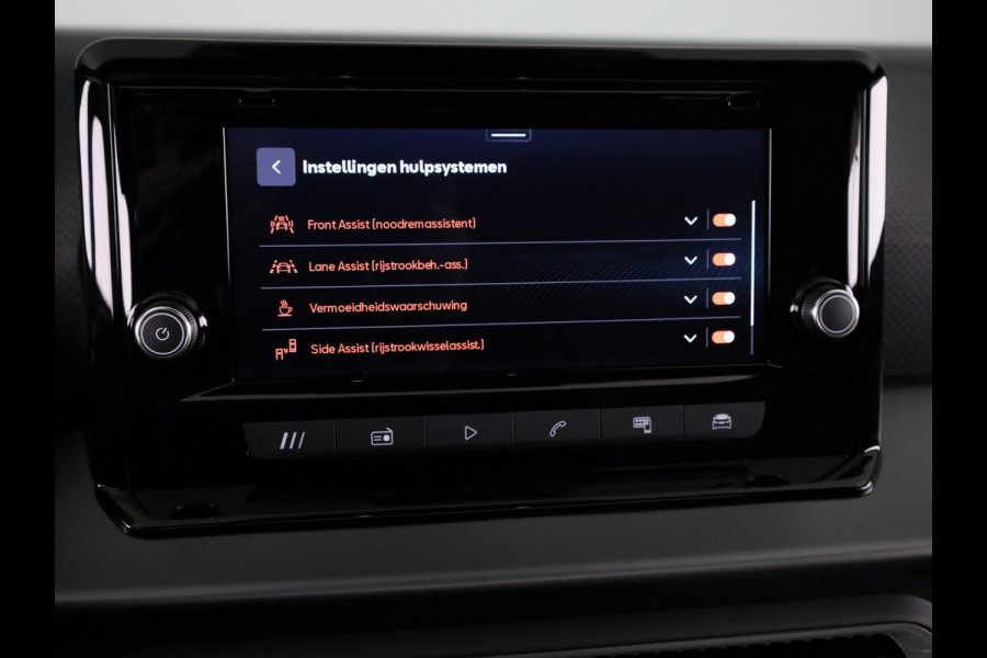Seat Arona FR Business Connect 1.0 EcoTSI 70 kW / 95 PK SUV 5 | Bucket Seats | 18 inch Velgen 'Performance Machined' | Stoelverwarming | Adaptive Cruise Control | Achteruitrij Camera | Sensoren V+A