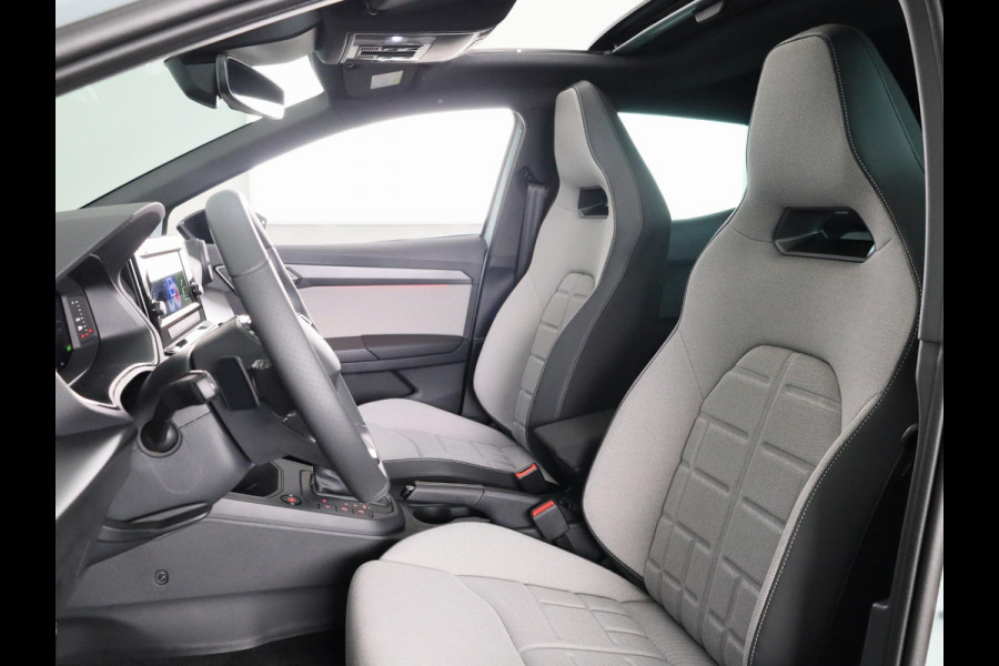 Seat Arona FR Business Connect 1.0 EcoTSI 70 kW / 95 PK SUV 5 | Bucket Seats | 18 inch Velgen 'Performance Machined' | Stoelverwarming | Adaptive Cruise Control | Achteruitrij Camera | Sensoren V+A