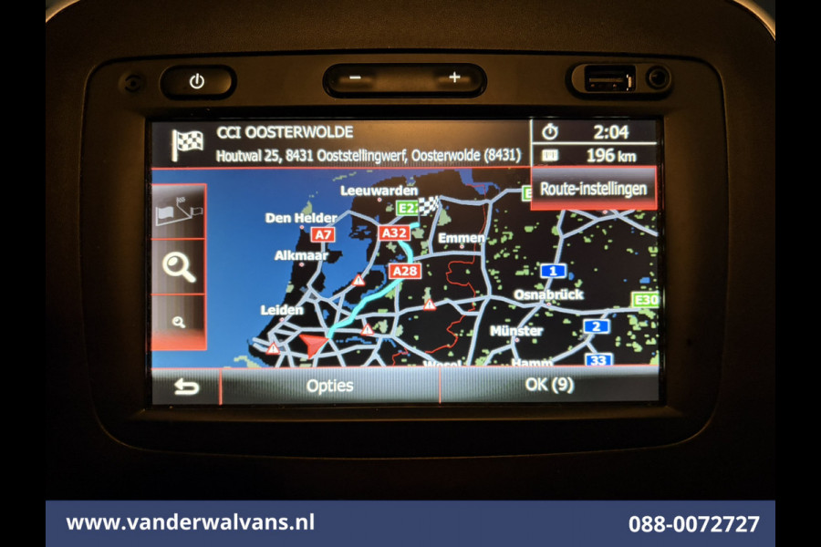 Renault Trafic 2.0 dCi 120pk L1H1 Euro6 Airco | 2x zijdeur | Navigatie | LED | Trekhaak | Cruisecontrol Parkeersensoren, Bijrijdersbank