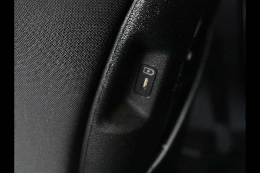 Kia Sportage 1.6 T-GDi Hybrid DynamicLine | Trekhaak | Adaptive cruise | Camera | Carplay | Navigatie | Digital Cockpit | Full LED