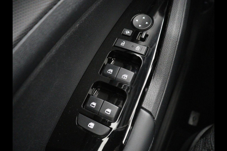 Kia Sportage 1.6 T-GDi Hybrid DynamicLine | Trekhaak | Adaptive cruise | Camera | Carplay | Navigatie | Digital Cockpit | Full LED