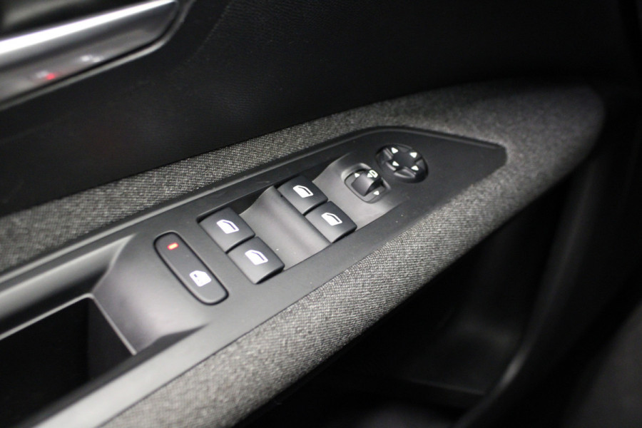 Peugeot 3008 1.2 PureTech Active |Navi|