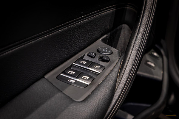 BMW 5 Serie 530e xDrive High Executive|M-sport|Leder|HUD|Cam