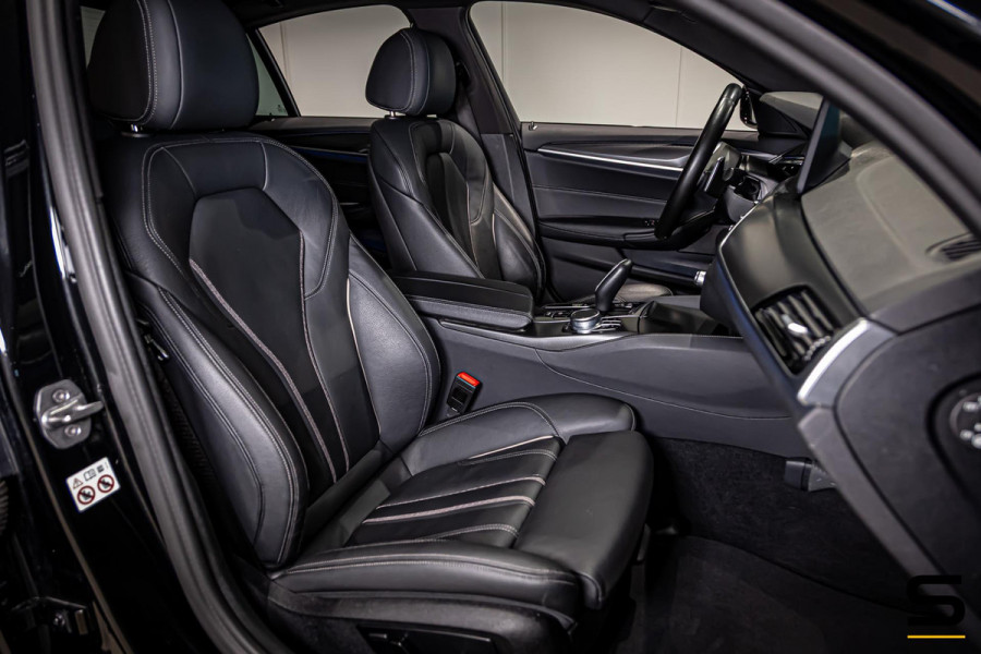 BMW 5 Serie 530e xDrive High Executive|M-sport|Leder|HUD|Cam