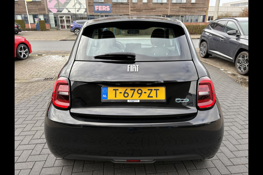 Fiat 500 Urban 42 kWh | 19.800 km! | 94,9% SOH | Carplay | Cruise Control | Climate Control |