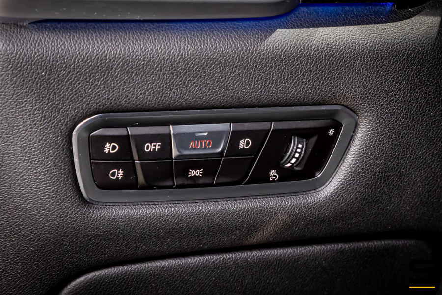 BMW X5 XDrive45e Executive|M-sport|Carbon|M-stoel|H&K|Cam