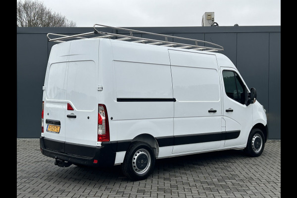 Renault Master T35 2.3 dCi / L2H2 / 1e EIG. / TREKHAAK / IMPERIAAL / 71.470 KM !! / AIRCO / CRUISE / BLUETOOTH / 6-BAK