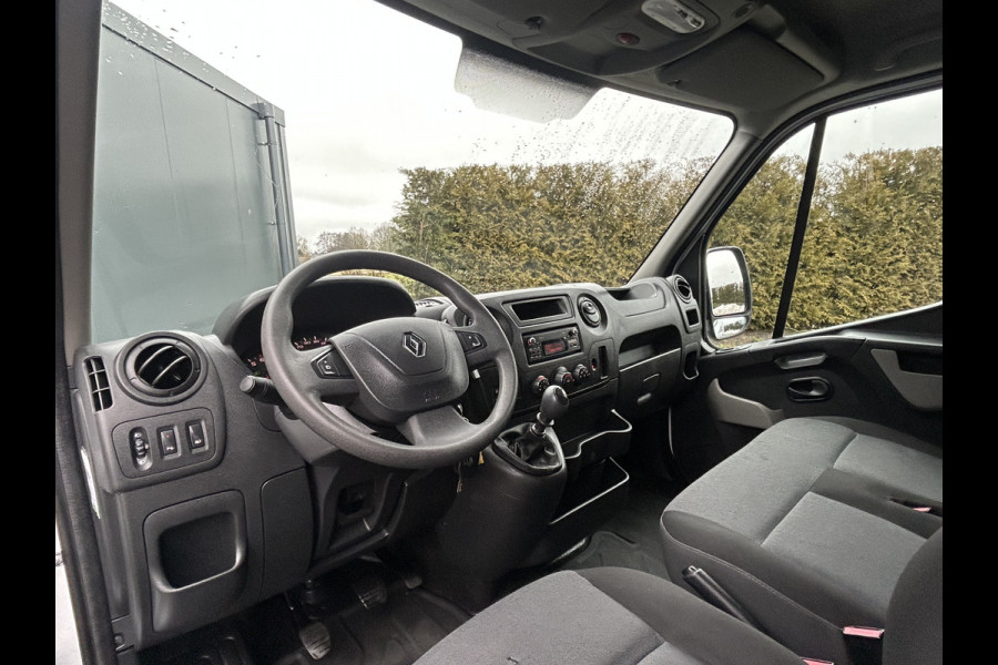 Renault Master T35 2.3 dCi / L2H2 / 1e EIG. / TREKHAAK / IMPERIAAL / 71.470 KM !! / AIRCO / CRUISE / BLUETOOTH / 6-BAK