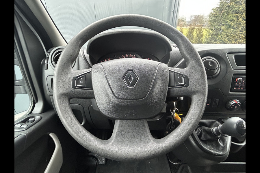 Renault Master T35 2.3 dCi / L2H2 / 1e EIG. / TREKHAAK / IMPERIAAL / 71.470 KM !! / AIRCO / CRUISE / BLUETOOTH / 6-BAK